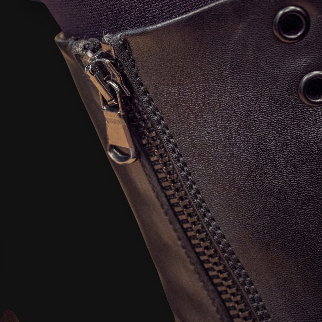 JP/DAVID Papua Women's Black Leather Amphibians 7636/4