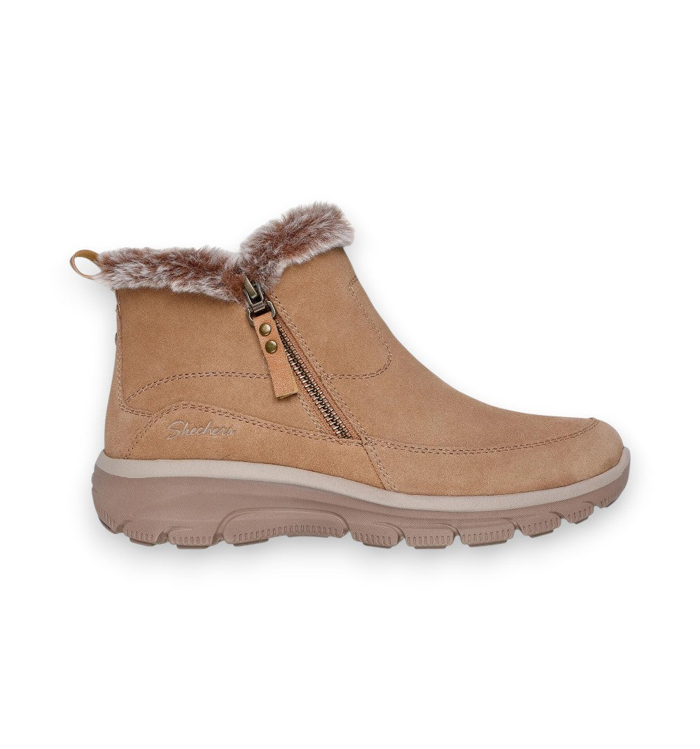 Skechers Easy Going Cool Zip Tan